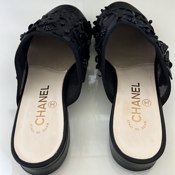 Authentic Chanel  mules - Picture 9 of 17